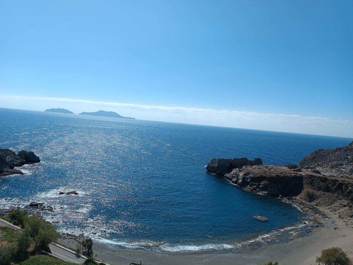 Apostolis Villa *